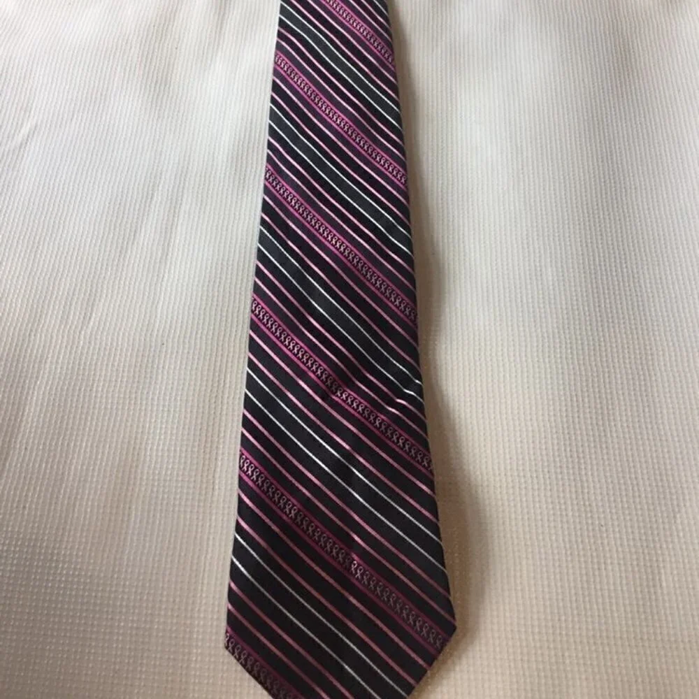 Breast Cancer Awareness necktie